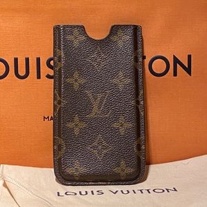 Authentic Louis Vuitton Monogram Apple iPhone hard case
